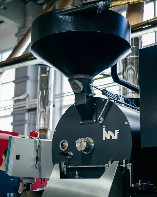 Конвекционный ростер IMF на производстве Rockets Coffee